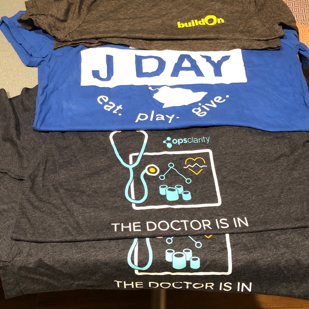 T-Shirt Bundle lot of 4
